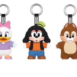 Disney Mickey&family goofy confirmed